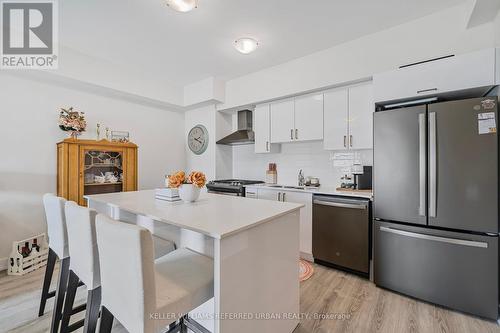 104 - 10 Culinary Lane, Barrie, ON - Indoor Photo Showing Kitchen With Upgraded Kitchen