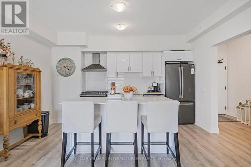 104 - 10 Culinary Lane, Barrie, ON - Indoor Photo Showing Kitchen