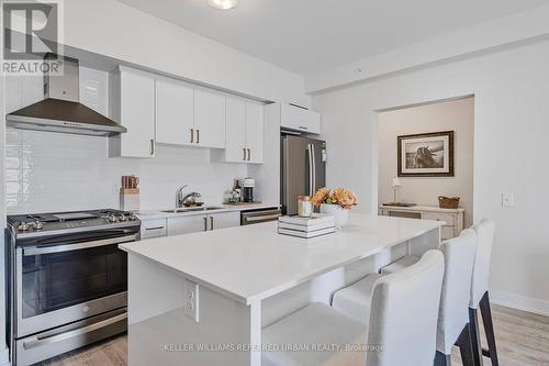 104 - 10 Culinary Lane, Barrie, ON - Indoor Photo Showing Kitchen With Upgraded Kitchen