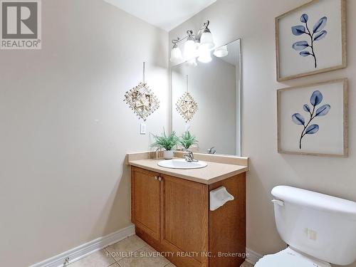 61 Oblate Crescent, Brampton, ON - Indoor Photo Showing Bathroom