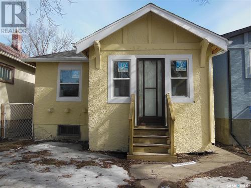 1575 Rae Street, Regina, SK - Outdoor