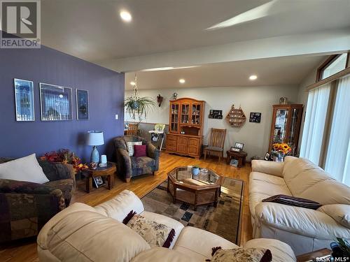 3 Rosefield Drive, Yorkton, SK - Indoor Photo Showing Living Room