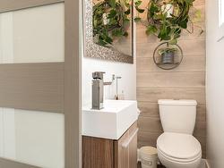 Powder room - 