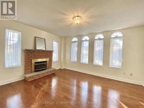 70 Dewbourne Place, Whitby (Pringle Creek), ON - Indoor Photo Showing Living Room With Fireplace