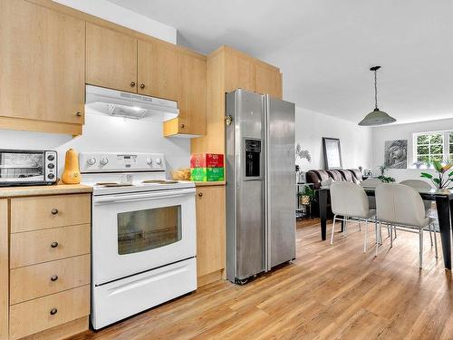 Cuisine - 6 Rue Du Bois-Du-Ruisseau, Morin-Heights, QC - Indoor Photo Showing Kitchen