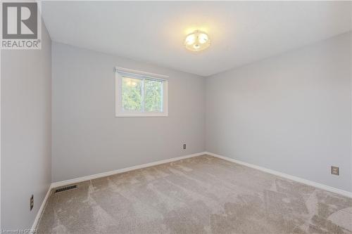 120 Oakhurst Crescent, Kitchener, ON - Indoor Photo Showing Other Room