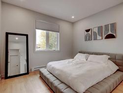 Master bedroom - 