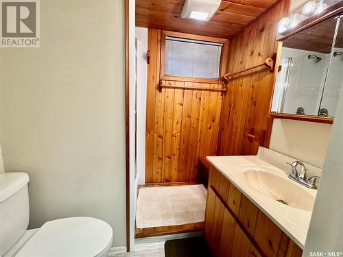 64 Clarewood Crescent, Yorkton, SK - Indoor Photo Showing Bathroom