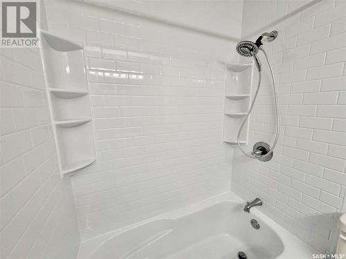 64 Clarewood Crescent, Yorkton, SK - Indoor Photo Showing Bathroom