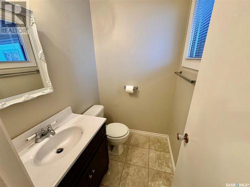 64 Clarewood Crescent, Yorkton, SK - Indoor Photo Showing Bathroom