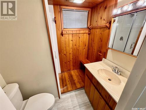 64 Clarewood Crescent, Yorkton, SK - Indoor Photo Showing Bathroom