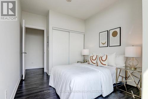 Uph 05 - 60 Town Centre Court, Toronto, ON - Indoor Photo Showing Bedroom