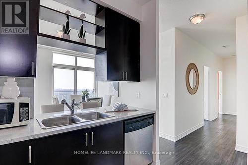 Uph 05 - 60 Town Centre Court, Toronto, ON - Indoor Photo Showing Kitchen With Double Sink