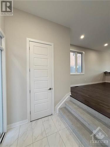 359 Falsetto Street, Ottawa, ON - Indoor Photo Showing Other Room