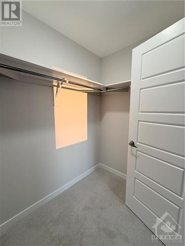 359 Falsetto Street, Ottawa, ON - Indoor Photo Showing Other Room