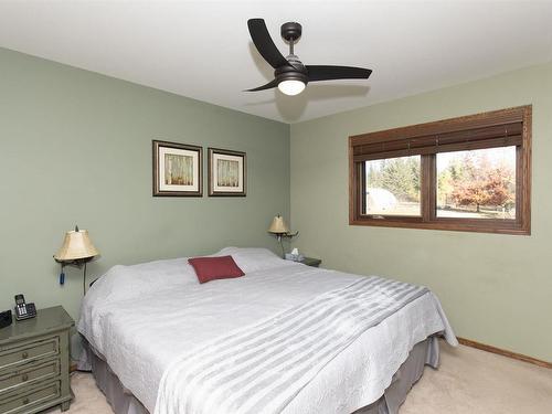 6296 Mapleward Road, Thunder Bay, ON - Indoor Photo Showing Bedroom