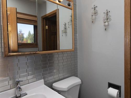 6296 Mapleward Road, Thunder Bay, ON - Indoor Photo Showing Bathroom