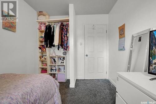 203 Church Drive, Regina, SK - Indoor Photo Showing Bedroom