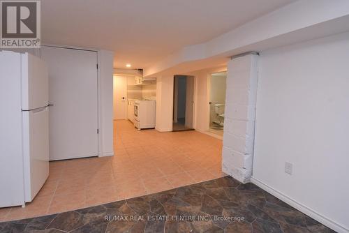 14 Graham Avenue S, Hamilton, ON - Indoor Photo Showing Other Room