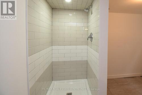 14 Graham Avenue S, Hamilton, ON - Indoor Photo Showing Bathroom