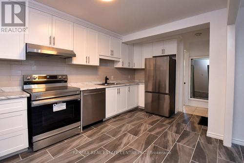 14 Graham Avenue S, Hamilton, ON - Indoor Photo Showing Kitchen