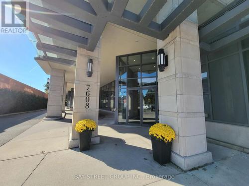 515 - 7608 Yonge Street, Vaughan, ON - Outdoor