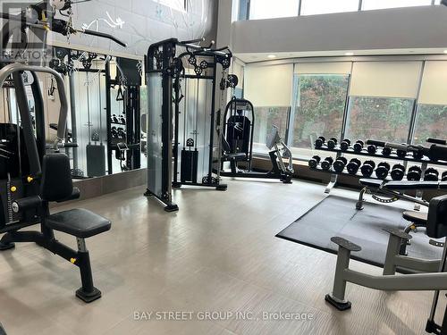 515 - 7608 Yonge Street, Vaughan, ON - Indoor Photo Showing Gym Room