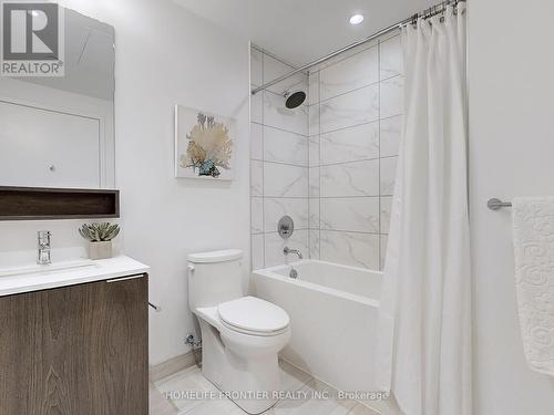 1001 - 950 Portage Parkway, Vaughan, ON - Indoor Photo Showing Bathroom