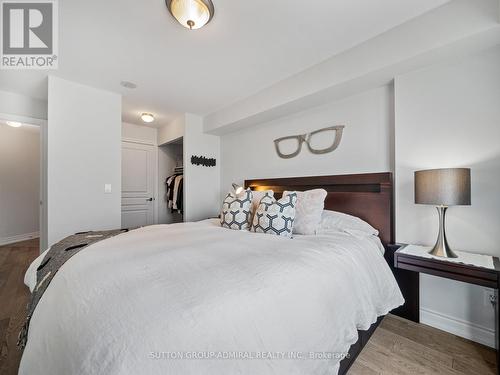 805 - 7 North Park Road, Vaughan, ON - Indoor Photo Showing Bedroom