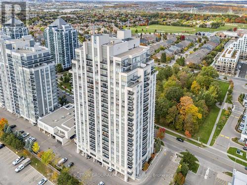 805 - 7 North Park Road, Vaughan, ON - Outdoor