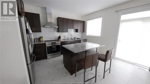 4296 Hope Court, Windsor, ON - Indoor Photo Showing Kitchen With Upgraded Kitchen