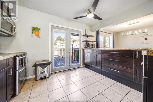 3950 Myrtle Avenue, Windsor, ON - Indoor Photo Showing Kitchen