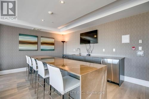 222 - 128 Garden Drive, Oakville, ON - Indoor Photo Showing Dining Room