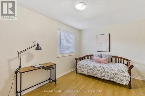 10 Shelbourne Court, Brampton, ON - Indoor Photo Showing Bedroom