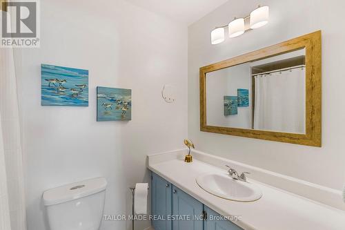 10 Shelbourne Court, Brampton, ON - Indoor Photo Showing Bathroom