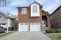 5421 KINGLET AVENUE  Mississauga, ON L5V 2C8