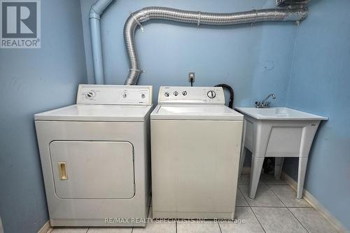 5421 Kinglet Avenue, Mississauga, ON - Indoor Photo Showing Laundry Room