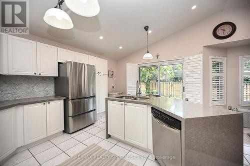 5421 Kinglet Avenue, Mississauga, ON - Indoor Photo Showing Kitchen With Double Sink