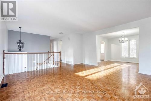 642 Gaines Drive, Ottawa, ON - Indoor Photo Showing Other Room