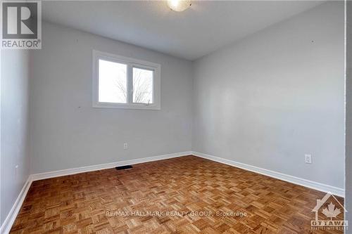 642 Gaines Drive, Ottawa, ON - Indoor Photo Showing Other Room