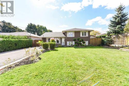 404 Claircrest Avenue, Mississauga, ON - Outdoor