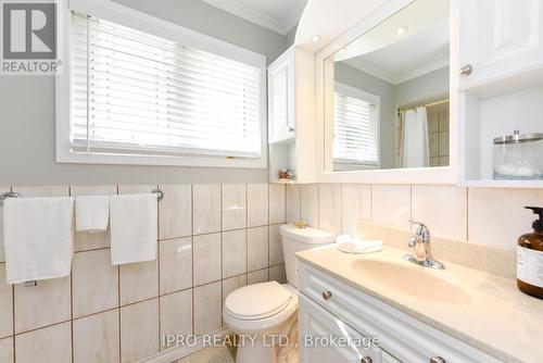 404 Claircrest Avenue, Mississauga, ON - Indoor Photo Showing Bathroom