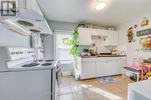 86 Queen Street, Brantford, ON - Indoor Photo Showing Kitchen