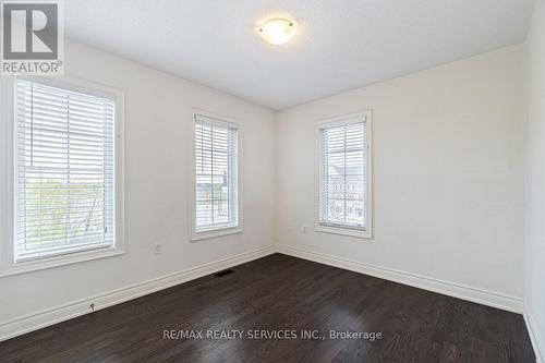 1 Snowhill Lane, Brampton, ON - Indoor Photo Showing Other Room