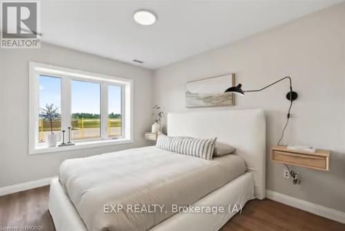 7 - 300 Canrobert Street, Arran-Elderslie, ON - Indoor Photo Showing Bedroom