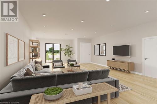 300 Canrobert Street Unit# 4, Paisley, ON - Indoor Photo Showing Living Room