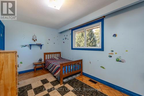 2776 Pigeon Lake Road, Kawartha Lakes, ON - Indoor Photo Showing Bedroom