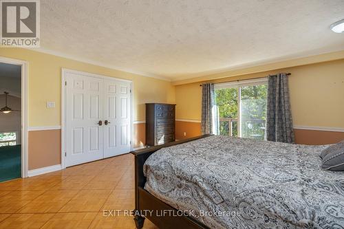 2776 Pigeon Lake Road, Kawartha Lakes, ON - Indoor Photo Showing Bedroom