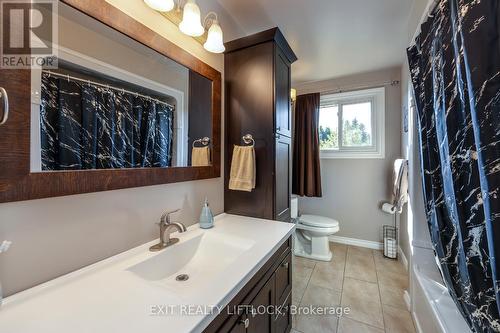 2776 Pigeon Lake Road, Kawartha Lakes, ON - Indoor Photo Showing Bathroom