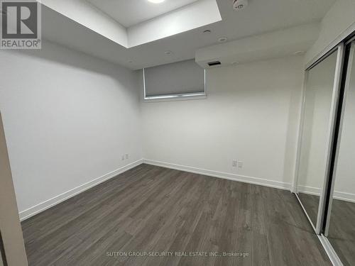 22 - 871 Sheppard Avenue W, Toronto, ON - Indoor Photo Showing Other Room